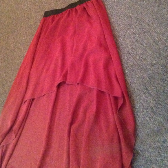 Vine colored skirt