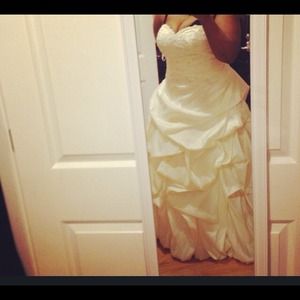 Davids Bridal Wedding Dress