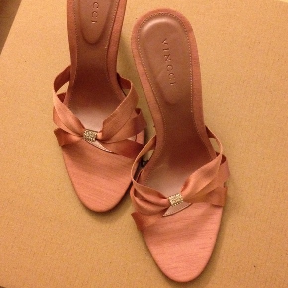 Pink shoes sandals. Perfect for dinner date! NWOT
