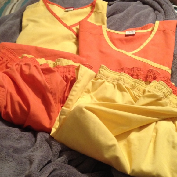 2 Dickies scrub sets