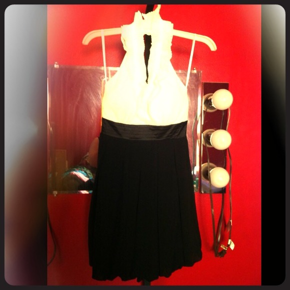 Black White Ruffle Pleated Dress