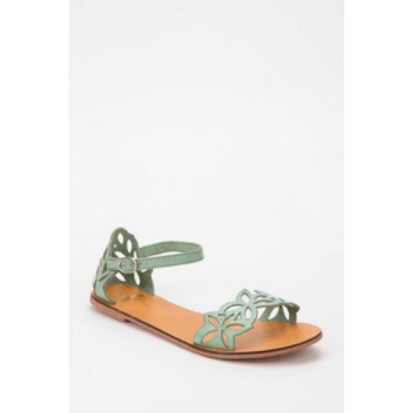 Urban Outfitters laser cut mint sandals, 9