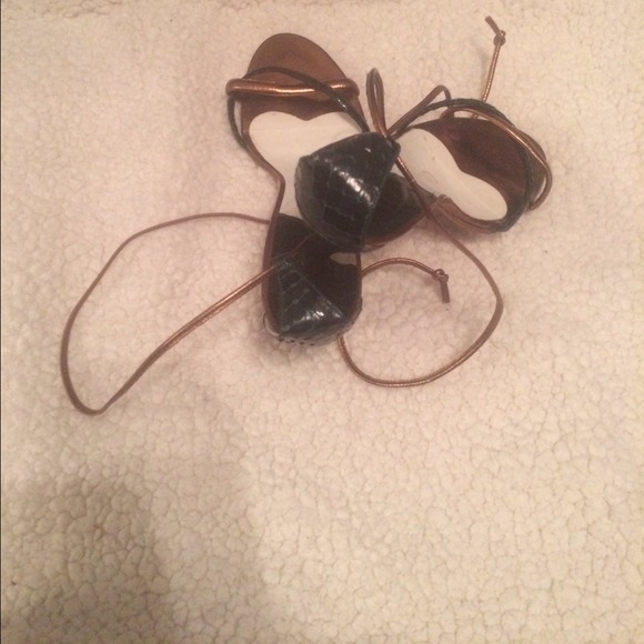 VINTAGE!!!Ankle Lace Up Sandals from the 70's - Picture 2 of 4