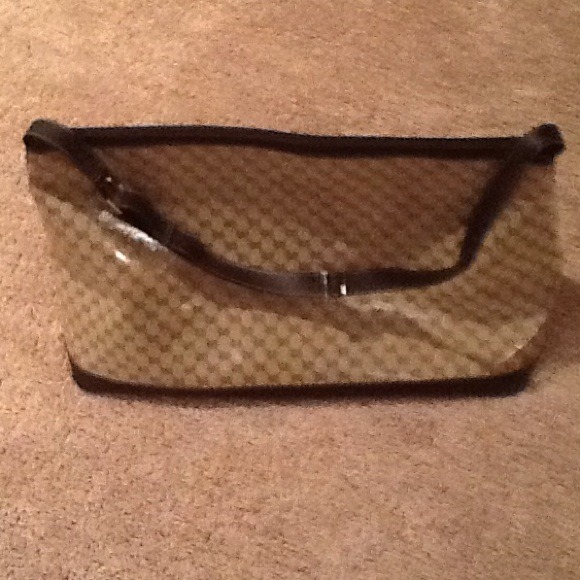 Large Gucci Carry on - Picture 3 of 4