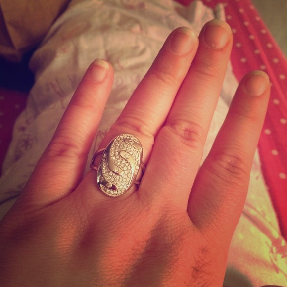 Sterling silver & CZ swirl ring