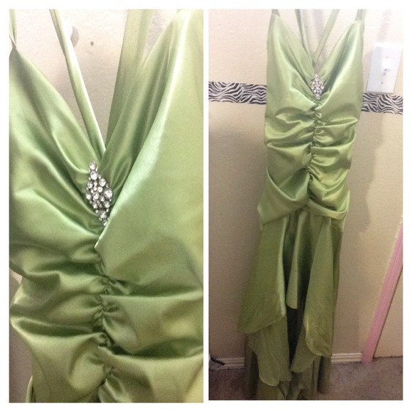 High low prom dress.