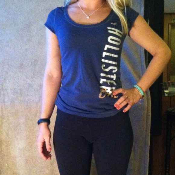 Short sleeve hollister t shirt