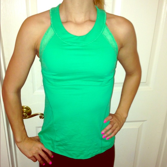 💙SOLD SOLD💙Lululemon Run Make It Count Tank