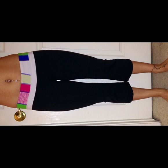 💙SOLD SOLD💙Lululemon Groove Crop Reversible