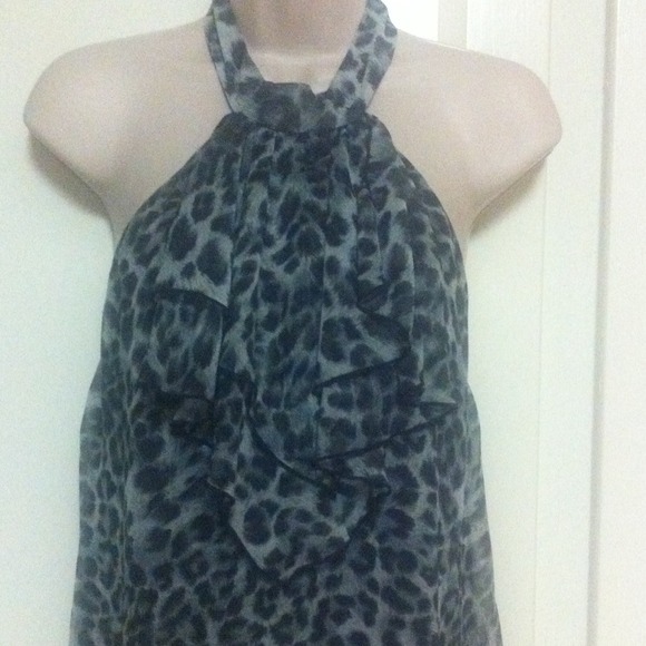 🔴SOLD🔴  🌺 Halter high neck dress🌺 - Picture 2 of 4