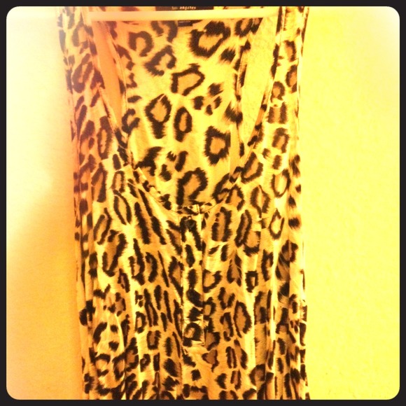 Leopard top