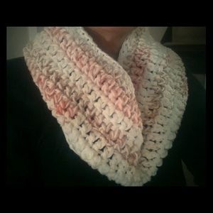 Hand knit cowl