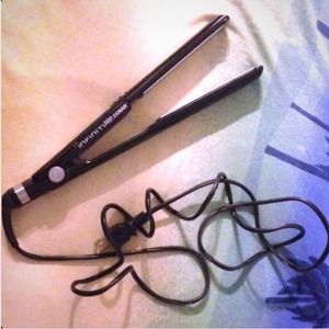 Infinite Pro Conair Flat Iron