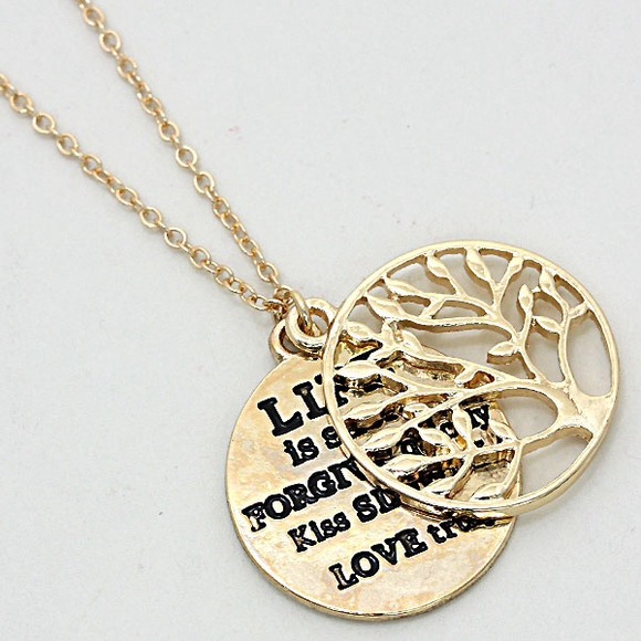 🚫SOLD🚫Tree of Life Medallion Pendant Necklace