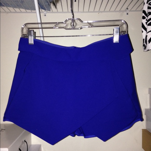 ****SOLD!!!!!*******Zara Royal Blue Skort!