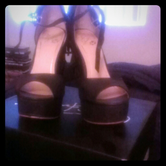 Colin staurt black pumps