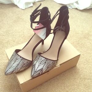 Zara Vamp Heel in Silver