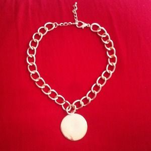 Chunky gold necklace