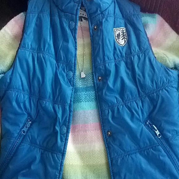 AEO VEST NWOT - Picture 2 of 2