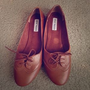 Brown Steve Madden Oxford Flats