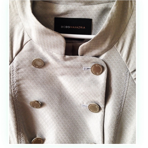 BCBGeneration button down blouse • - Picture 2 of 4