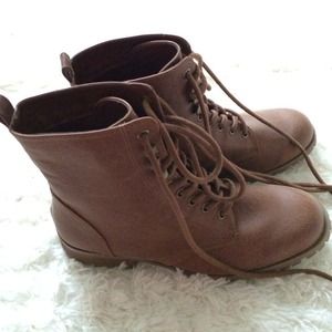 Brown Leather Lace-Up Boots