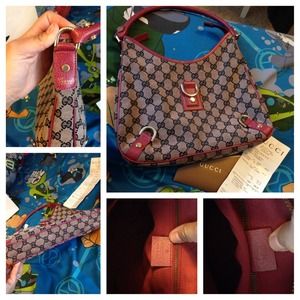 100% Authentic Gucci medium abbey hobo D-ring