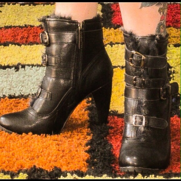 Black Leather, Fleece-Lined Ankle Booties - Picture 2 of 4