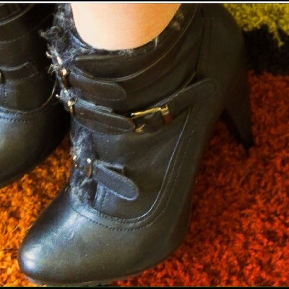 Black Leather, Fleece-Lined Ankle Booties - Picture 3 of 4