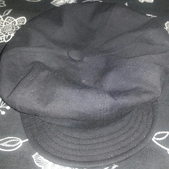 Caps - Picture 3 of 4