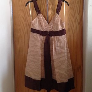 Bcbg Max Azria dress 100% silk outer