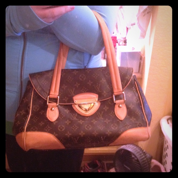 ✋Sold at Consignment✋Louis Vuitton Beverly GM - Picture 1 of 4