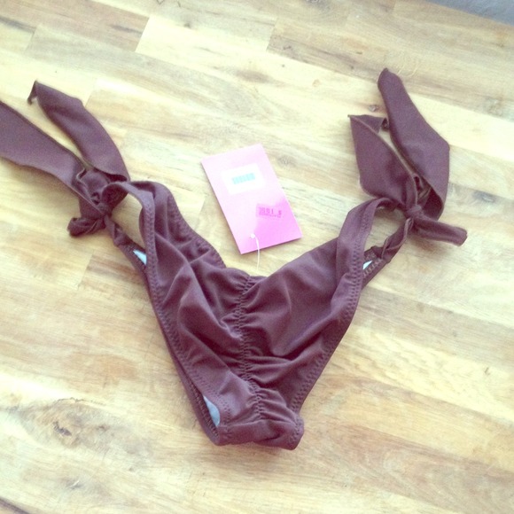 🚫SOLD🚫 Brown Scrunched Bikini Bottom