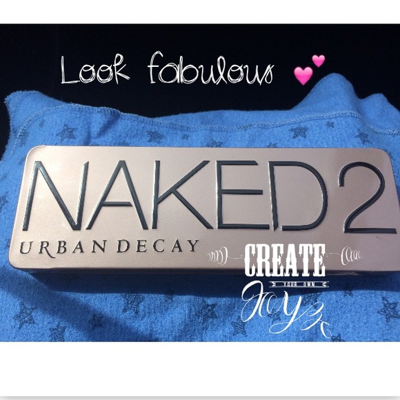New in box, naked 2 pallete by urban decay and bag