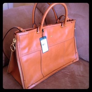 ✨HP✨ 👜 Camel/Brown Ralph Lauren Leather Handbag👜