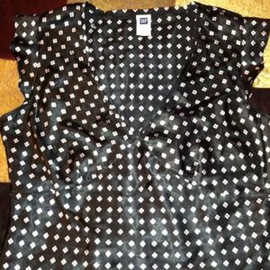 Very Cute!😍 Gap Shirt