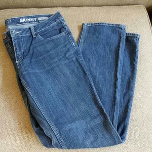 NY & Co low rise curvy skinny jeans