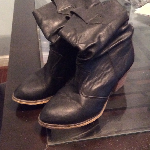 Slouchy style ankle boots👢REDUCED👢