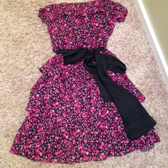 White House Black market floral dress!