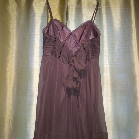 Grey chiffon sweetheart neck dress with beading - Picture 2 of 4