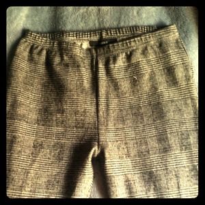 Black and white skinnies