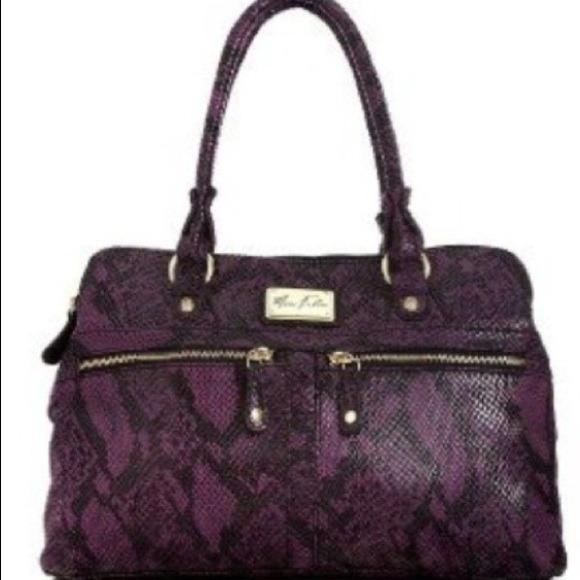 marc fisher handbags