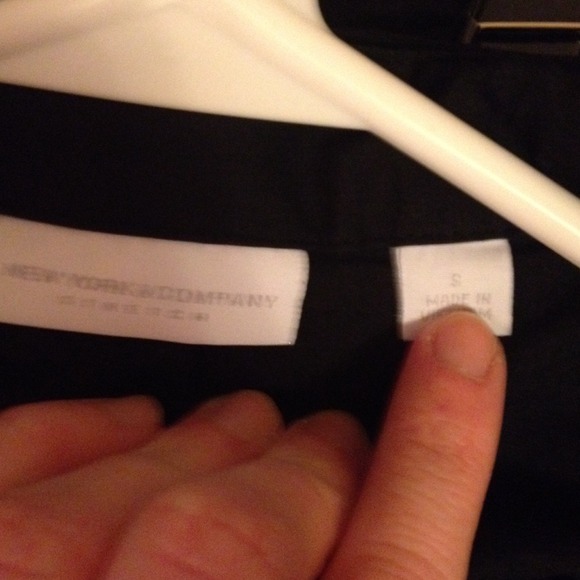 Black Ruched Stretch Top - Picture 2 of 2