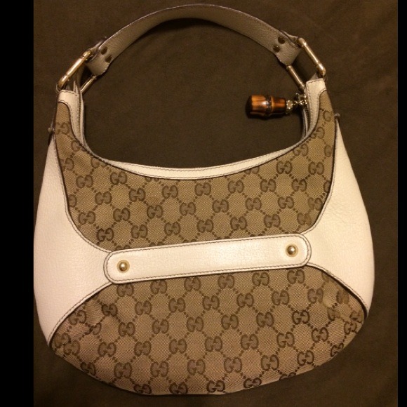 ❗️SOLD❗️💯 Authentic Gucci hobo - Picture 2 of 4