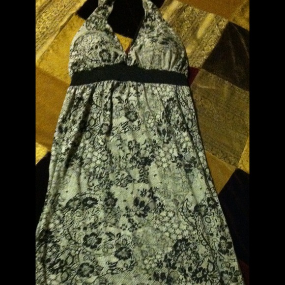 🎉🎉BOGO🎉🎉 2 VERY CUTE SUMMER DRESSES!!!