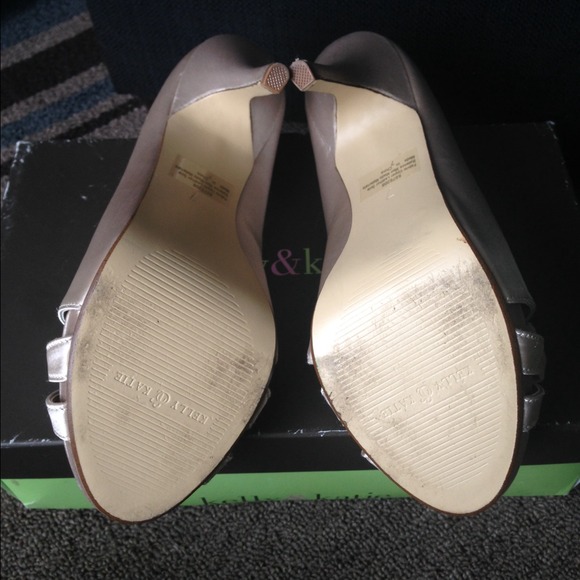 🔴Metallic Kelly & Katie Heels. - Picture 3 of 4