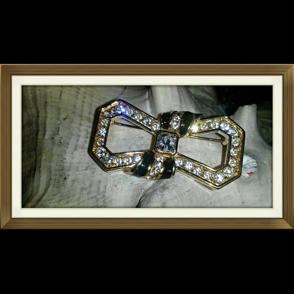 Bow Rhinestone Brooch Black& Goldtone Accent VTG 1-3/4" L. 1"H.