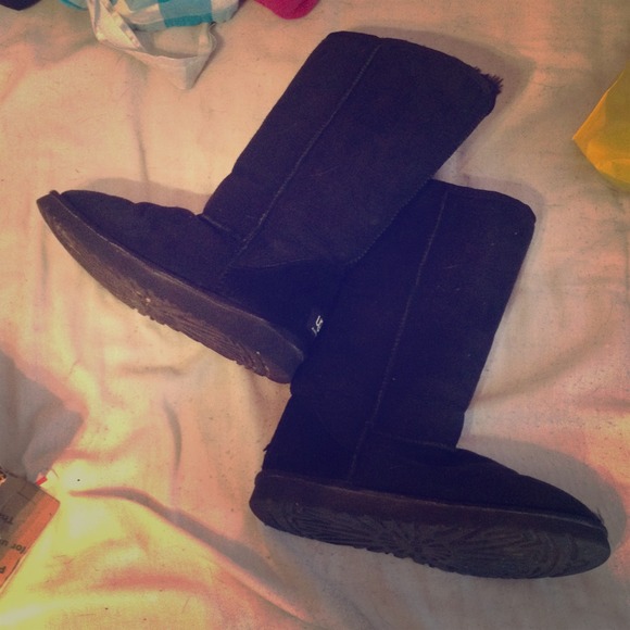 TRADED 🚫Authentic Tall Black Uggs:see description