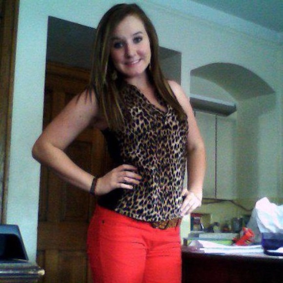 Red skinny jeans. - Picture 1 of 3