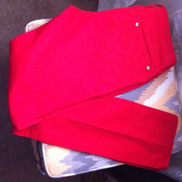 Red skinny jeans. - Picture 3 of 3